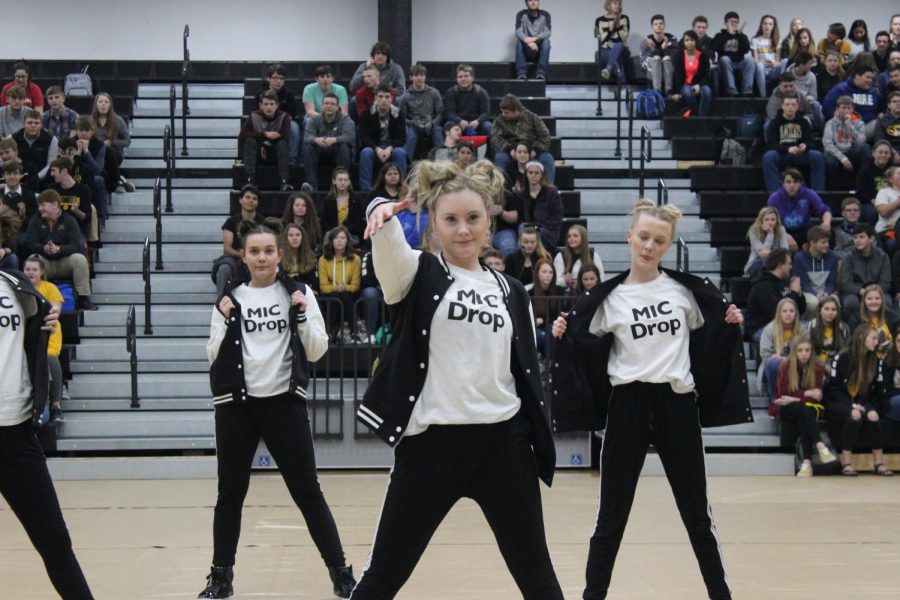 Skylar sikes, Emilie Goldsmith, and Hope Turnbough pose at the end of their dance routine