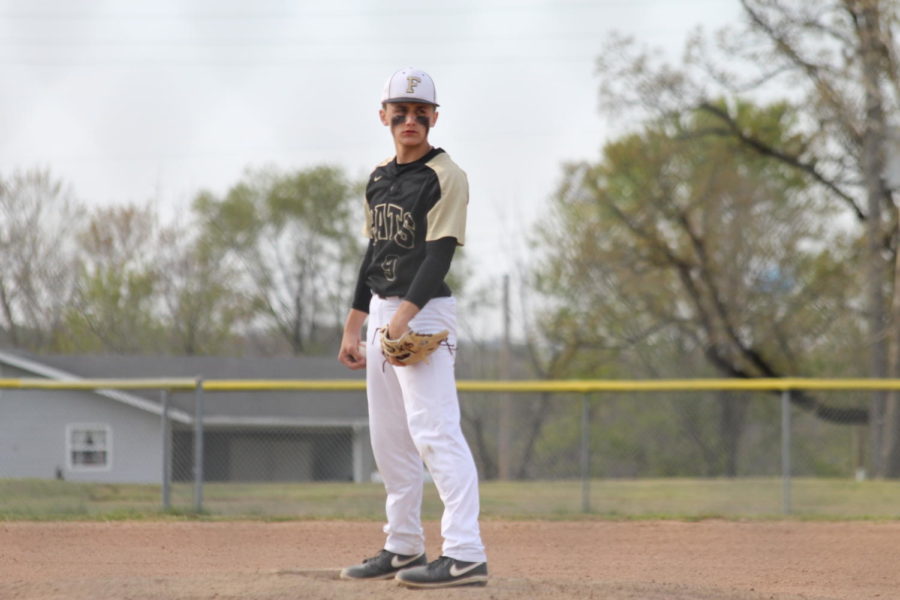 Garrett Marler (10) focused on the pitchers mound.